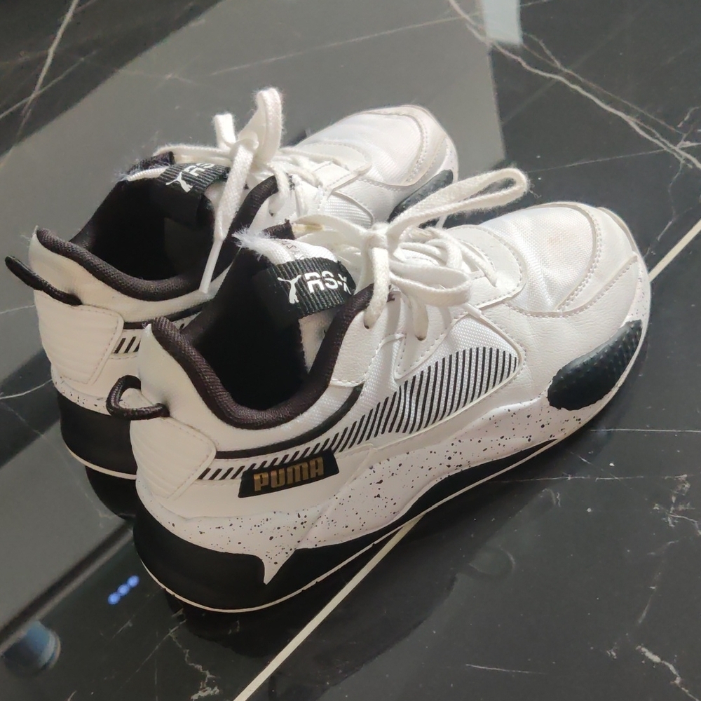 White and Black Men's Sneakers - Picture 5 of 6